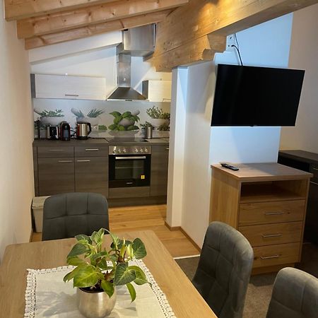 Haus Alt St. Anton Lägenhet Sankt Anton am Arlberg Exteriör bild