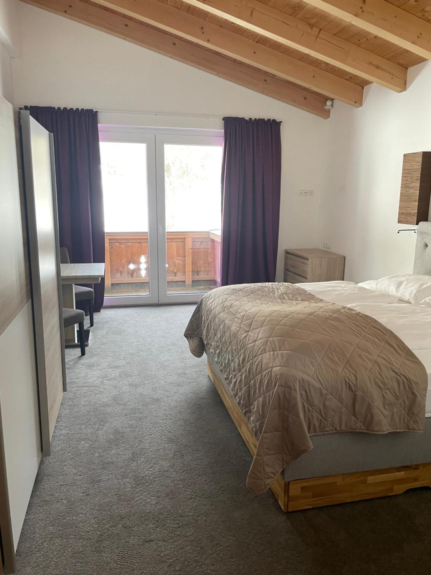 Haus Alt St. Anton Lägenhet Sankt Anton am Arlberg Exteriör bild